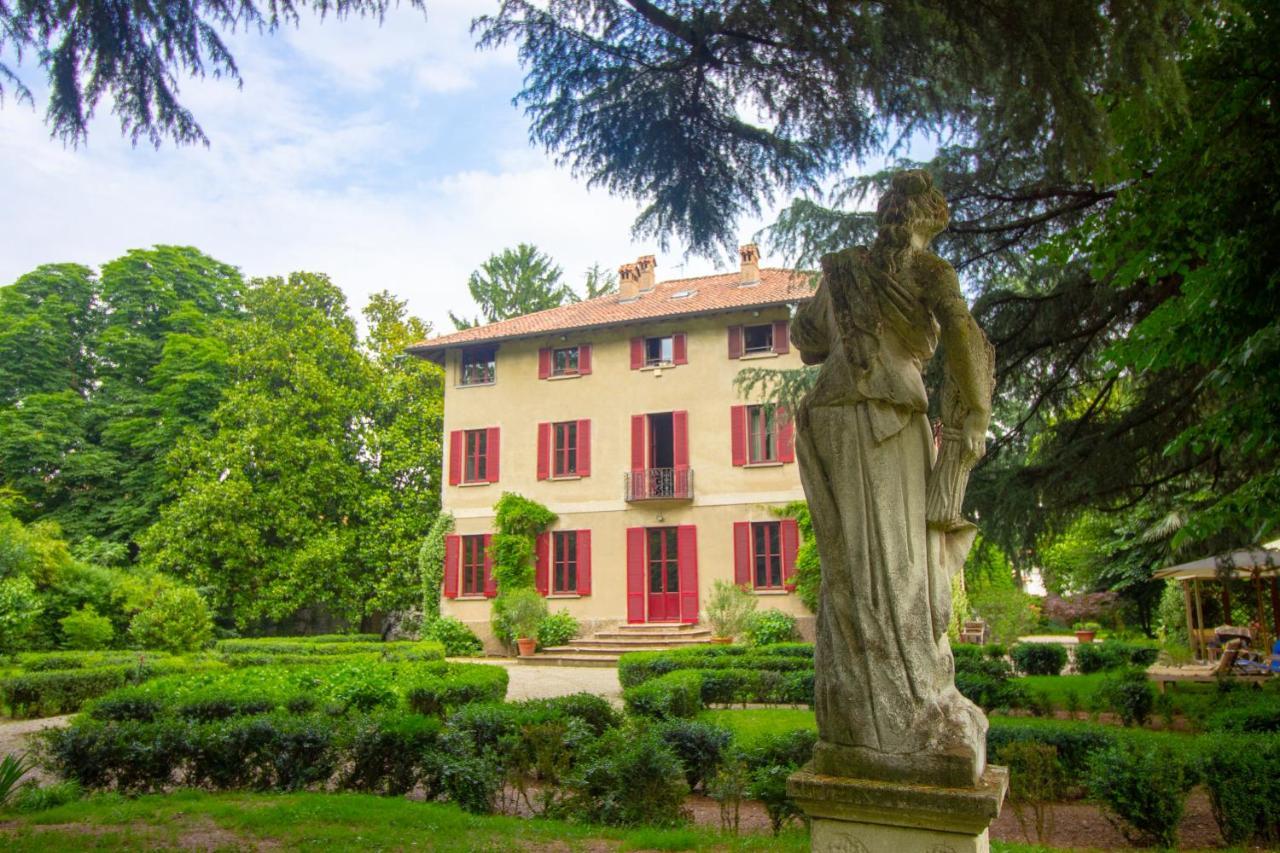 B & B Villa Dell'Usignolo Nerviano ภายนอก รูปภาพ