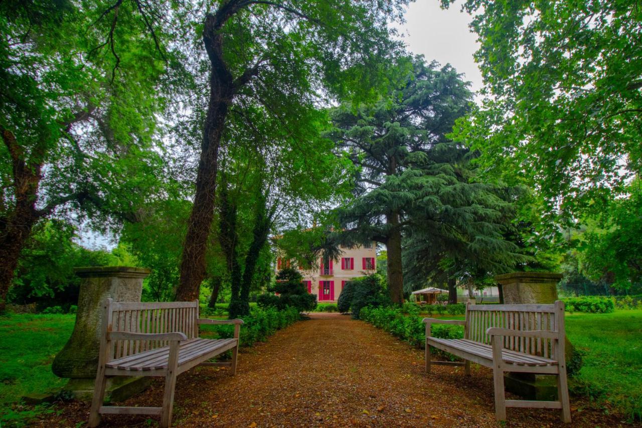 B & B Villa Dell'Usignolo Nerviano ภายนอก รูปภาพ